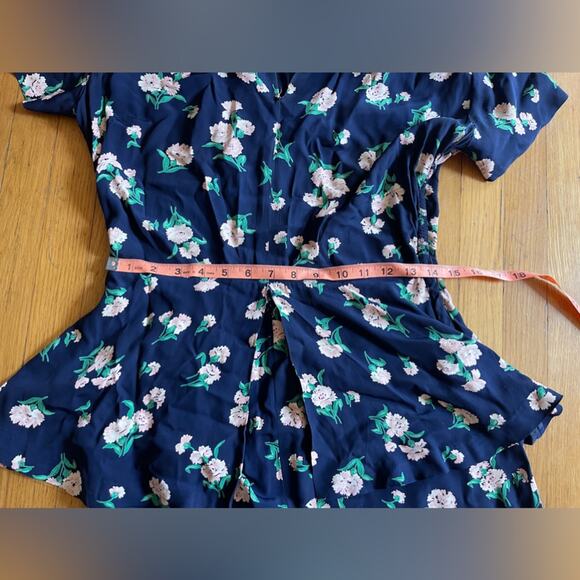 40s Vintage Silk Peplum Dress - Picture 9 of 12